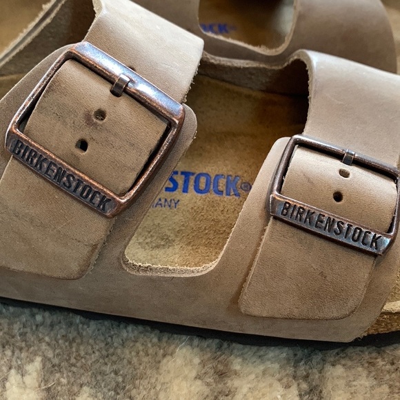 BIRKENSTOCK Near-New Arizona Oiled Leather Tan Sandals Size 41 - Picture 3 of 9